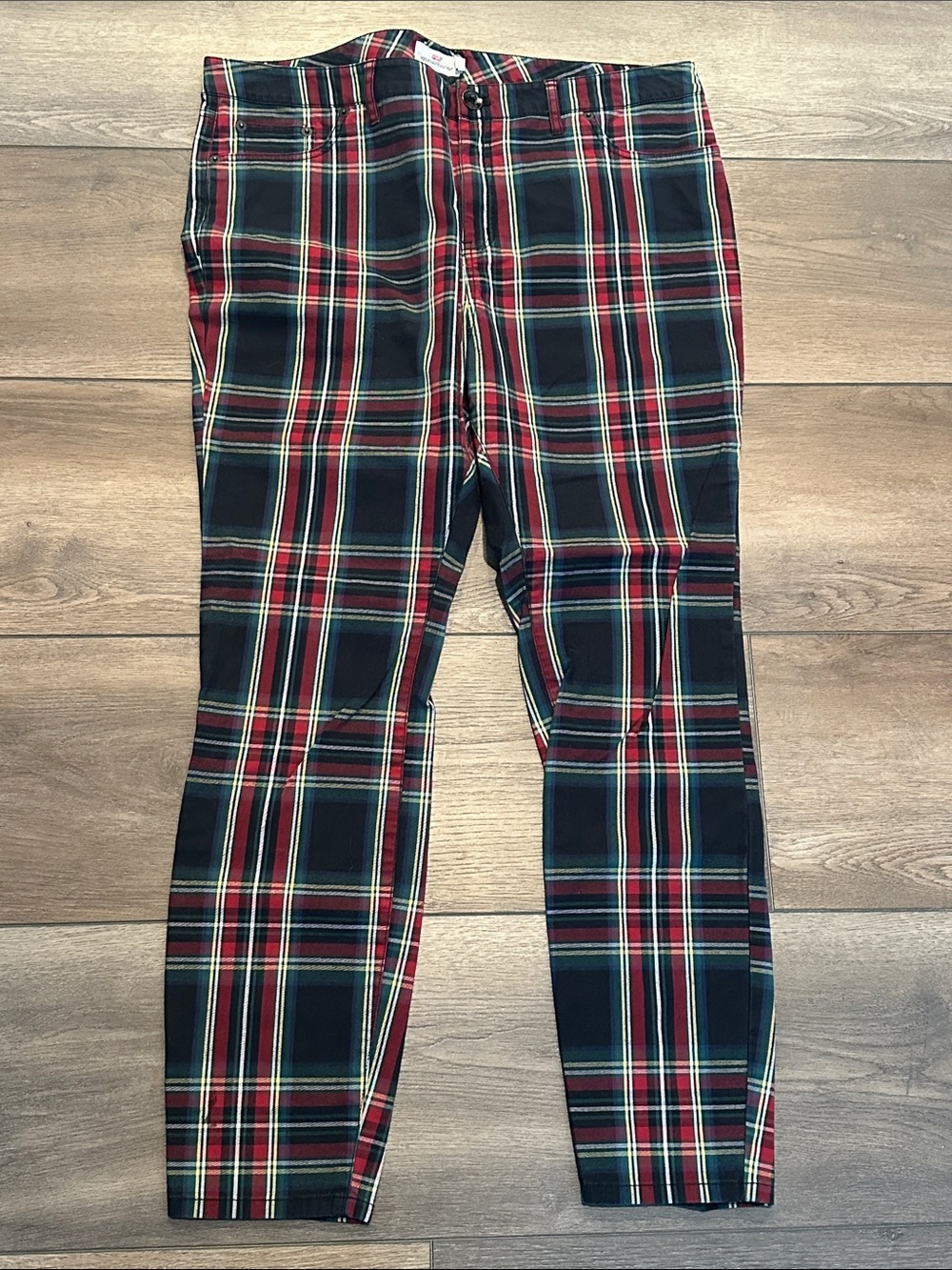 Vineyard Vines Red and Black Plaid Ankle Pants